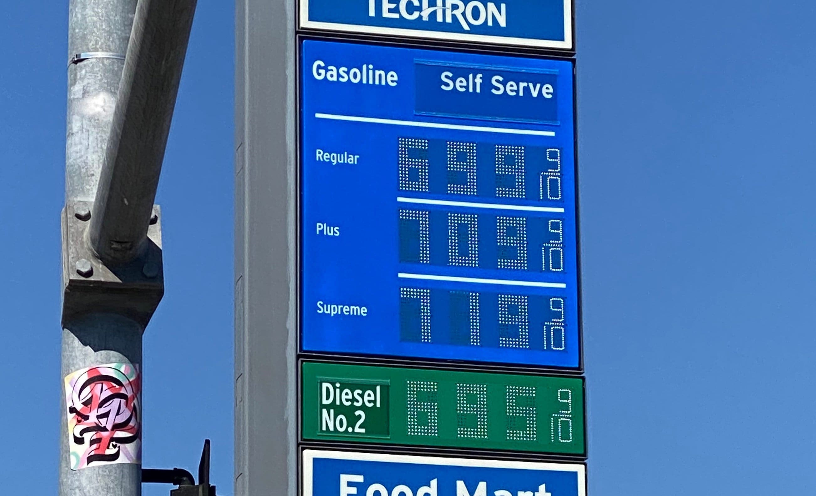 Seven dollar gas