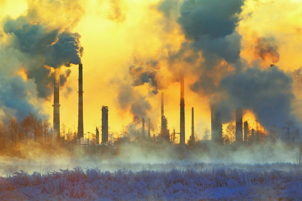 Pollution-and-smoke-123rf-25873187_l-1200px-1024x683